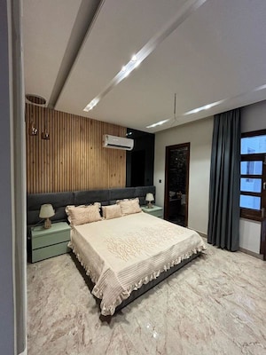 Bedroom in 5 BHK Villa at Ambala Highway – for Sale