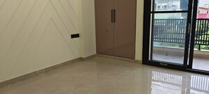 Room in 3 BHK Builder Floor at Palam Vihar Residents Association, Palam Vihar – for Rent
