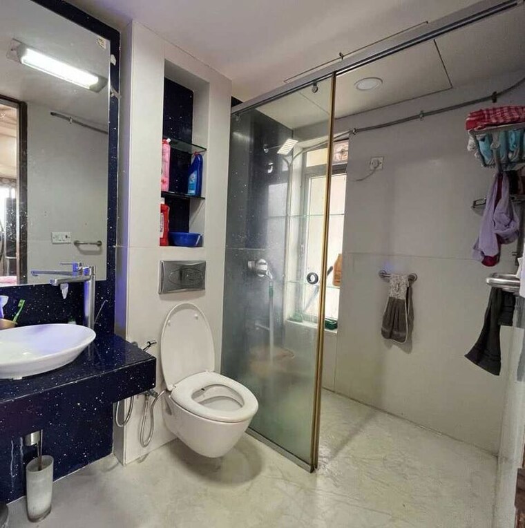 Attached Bathroom, lodha-grandeur 3 Bedroom 1180 Sq.Ft. Apartment In Prabhadevi Mumbai 10516932