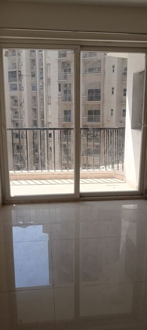 Room in 2 BHK Apartment at Amrapali Zodiac, Sector 120 – for Sale