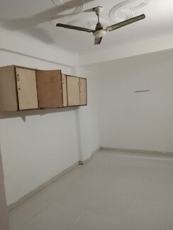 1 BHK + Study Room Builder Floor For Rent in Sector 73