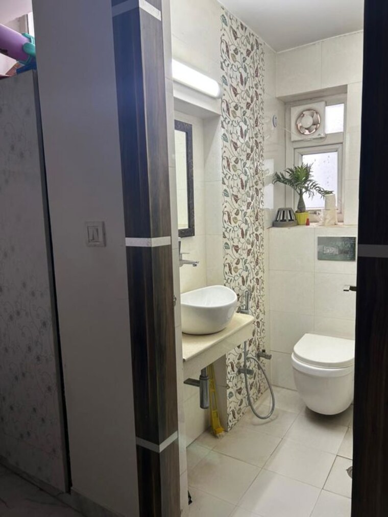 Bathroom, kendriya-vihar 3 Bedroom 1550 Sq.Ft. Apartment In Sector 56 Gurgaon 10516975