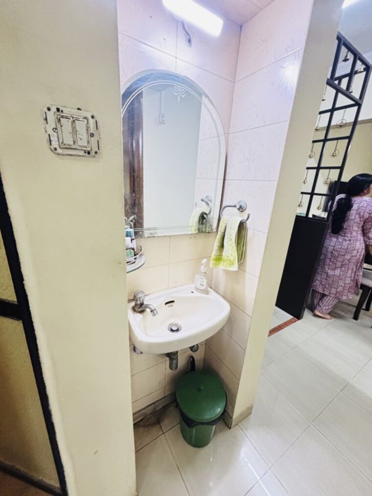 Bathroom, marathon-cosmos 2 Bedroom 890 Sq.Ft. Apartment In Mulund West Mumbai 10517009