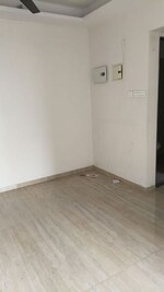 1 BHK 400 Sq.Ft. Apartment in Je And Vee Om Trimurti