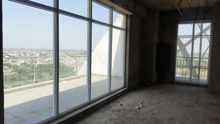 Room, omaxe-sun Commercial Office Space 513 Sq.Ft. In Sector 79 Faridabad 10517012