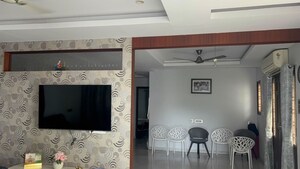 Team Area in 3 BHK Apartment at Madhapur – for Sale