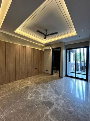 Room in 3 BHK Builder Floor at Palam Vihar Residents Association, Palam Vihar – for Rent