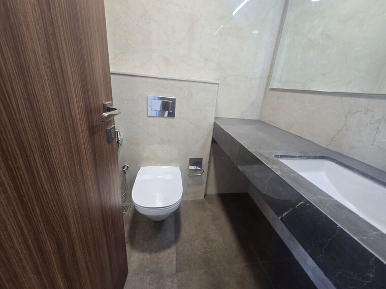 Bathroom, piramal-mahalaxmi 3 Bedroom 1100 Sq.Ft. Apartment In Mahalaxmi Mumbai 10517074