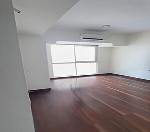 Room in 2 BHK Apartment at Omkar Veda Exclusive, Parel – for Rent