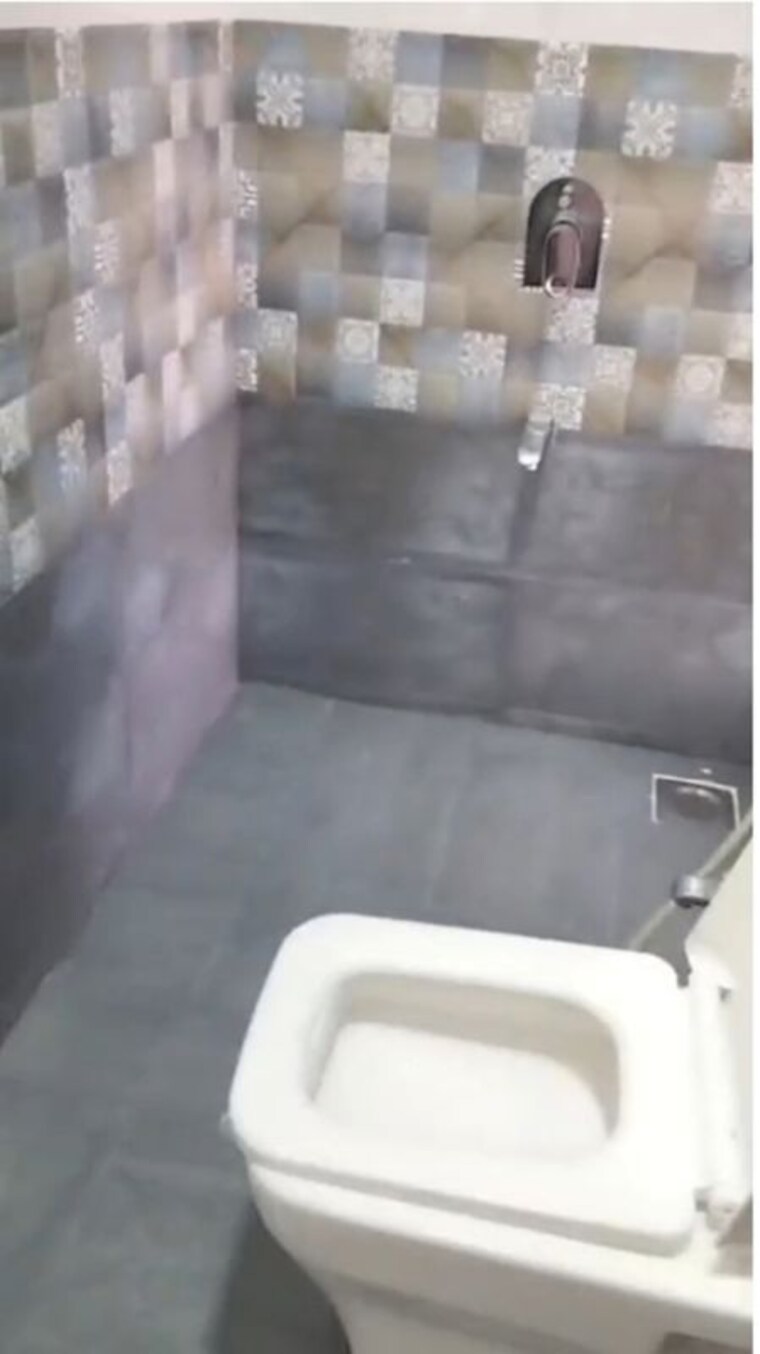 Bathroom, siddhi-garima 2 Bedroom 936 Sq.Ft. Apartment In Chembur Mumbai 10517090
