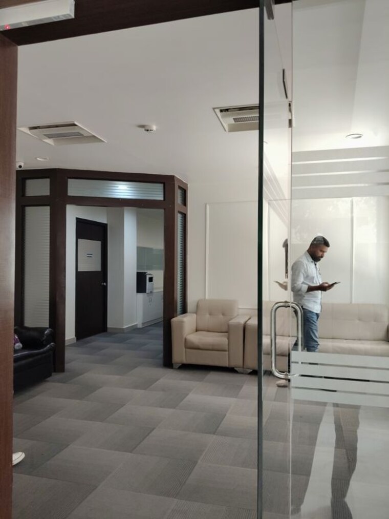 undefined, madhapur Commercial Office Space 15000 Sq.Ft. In Madhapur Hyderabad 10517096
