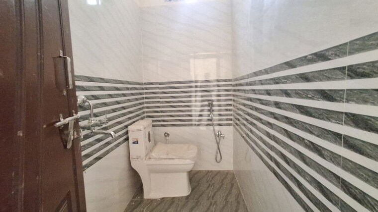 Bathroom, kapra 2 Bedroom 1000 Sq.Ft. Apartment In Kapra Hyderabad 10517106