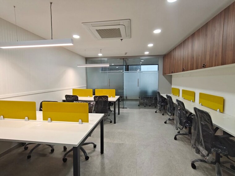 Team Area, bhoomi-9-business-bay Commercial Office Space 470 Sq.Ft. In Malad West Mumbai 10517166