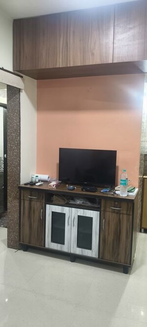 Bedroom in 1 RK Apartment at Prabhat Apartment Prabhadevi, Prabhadevi – for Rent