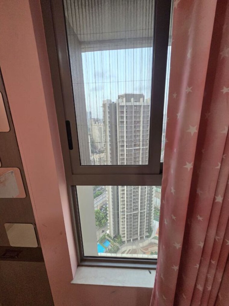 Balcony, kalpataru-paramount 2 Bedroom 730 Sq.Ft. Apartment In Kapur Bawdi Thane 10517165