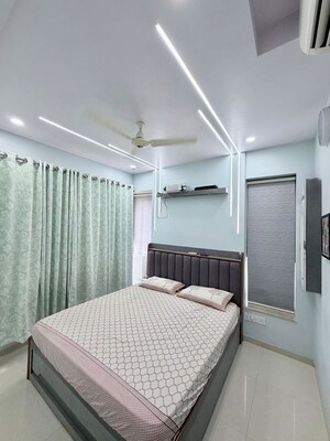 2 BHK Apartment For Sale in Kalpataru Paramount, Kapur Bawdi