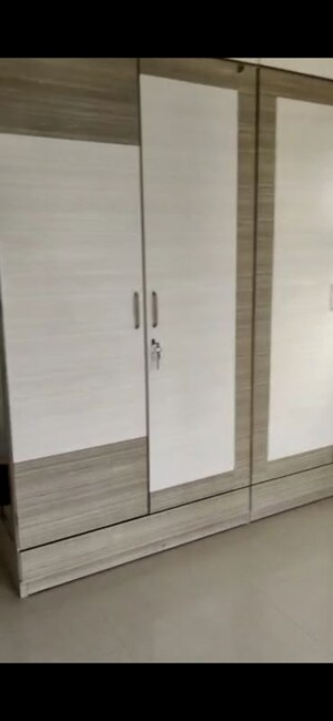 Room in 2 BHK Apartment at Anmol Towers, Goregaon West – for Sale
