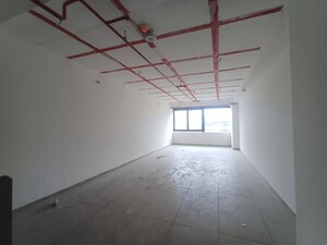 Room in  Office Space at Bhoomi 9 Business Bay, Malad West – for Rent