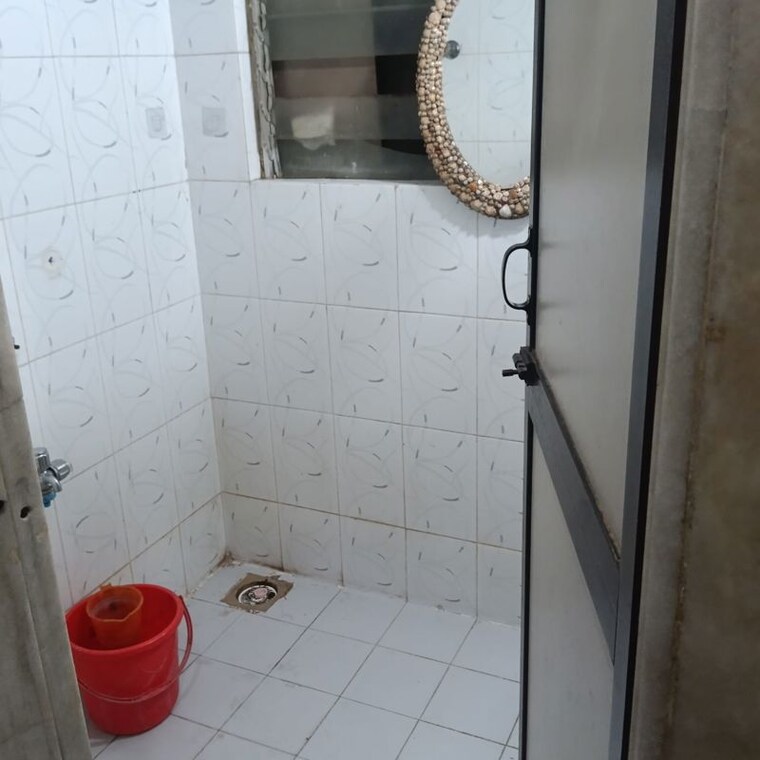 Bathroom, unnat-nagar-chs 2.5 Bedroom 900 Sq.Ft. Independent House In Goregaon West Mumbai 10517193