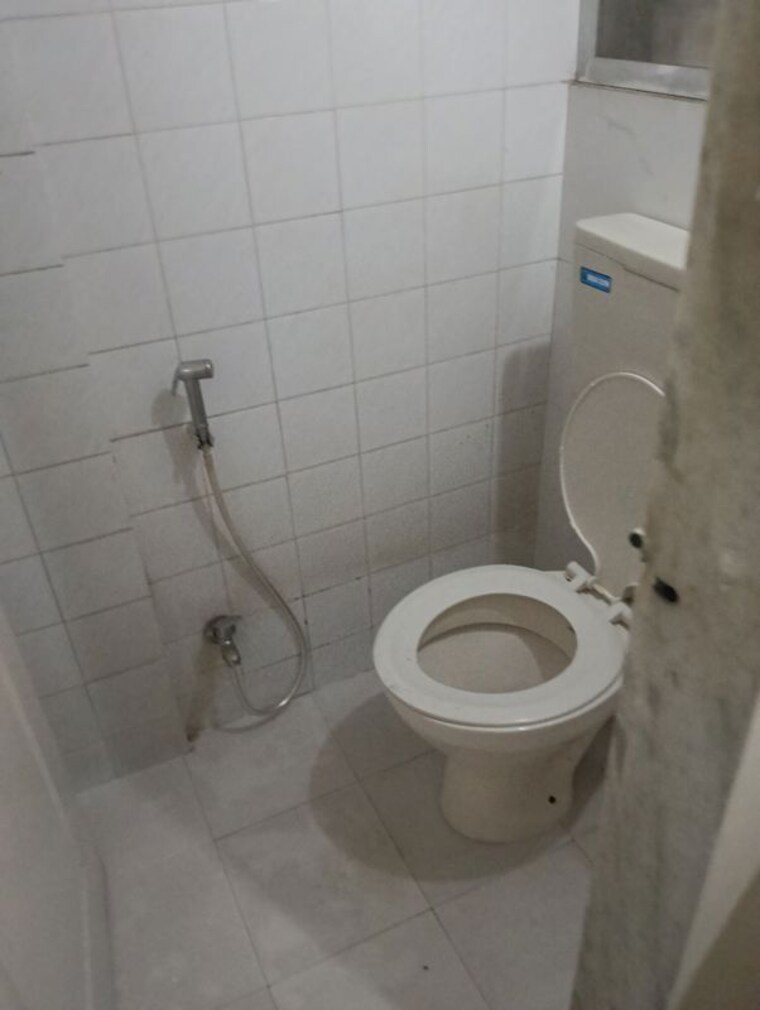 Bathroom, vinayak-chs-borivali 1 Bedroom 420 Sq.Ft. Apartment In Borivali West Mumbai 10517214