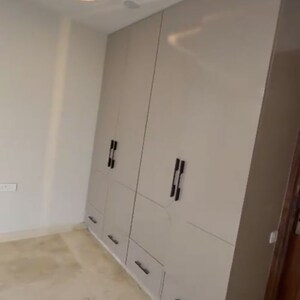 Furnished Amenities in 4 BHK Builder Floor at Rohini Sector 23 – for Sale