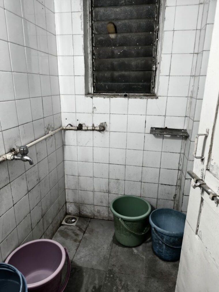 Bathroom, navbharat-sahyog-chs 1 RK 350 Sq.Ft. Apartment In Goregaon East Mumbai 10517210