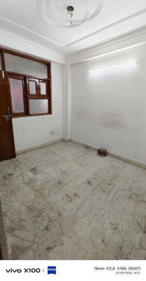 Room in 2 BHK Builder Floor at Shaheen Bagh – for Sale