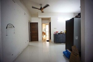 Room in 3 BHK Apartment at Vastral – for Sale