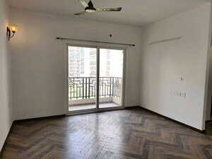 3 BHK Builder Floor For Rent in Sector 22