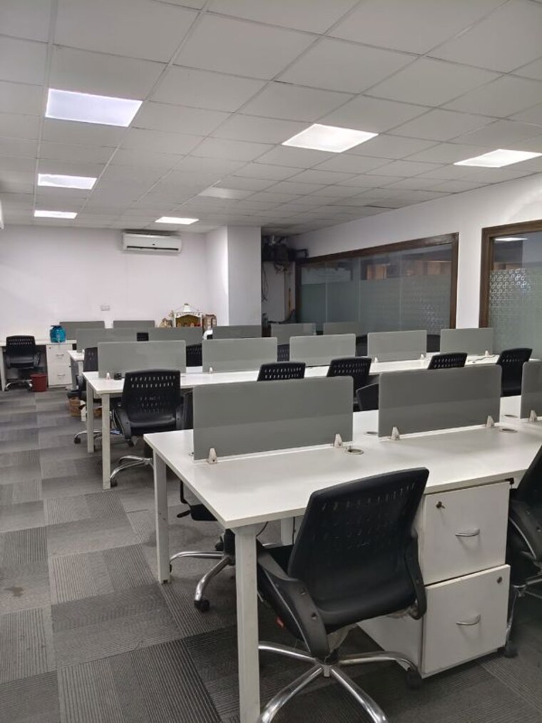 Team Area, sector 6 Commercial Office Space 1800 Sq.Ft. In Sector 6 Noida 10517136