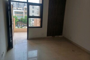 Room in 2 BHK Apartment at SRS Residency, Sector 88 – for Rent