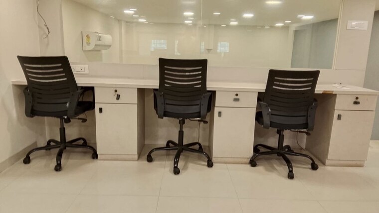 Team Area, laxmi-plaza-andheri Commercial Office Space 650 Sq.Ft. In Andheri West Mumbai 10517265