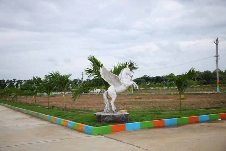 Garden, swathi-neeladhri-township  200 Sq.Yd. Plot In Bhogapuram Vizag 10517282