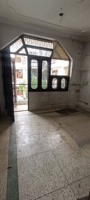 Parking in 3 BHK Independent House at Rohini Sector 8 – for Rent