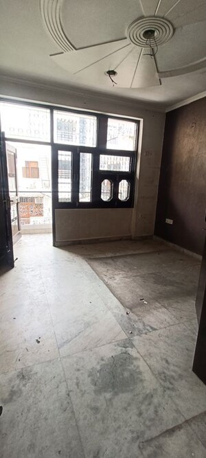 Room in 3 BHK Independent House at Rohini Sector 8 – for Rent
