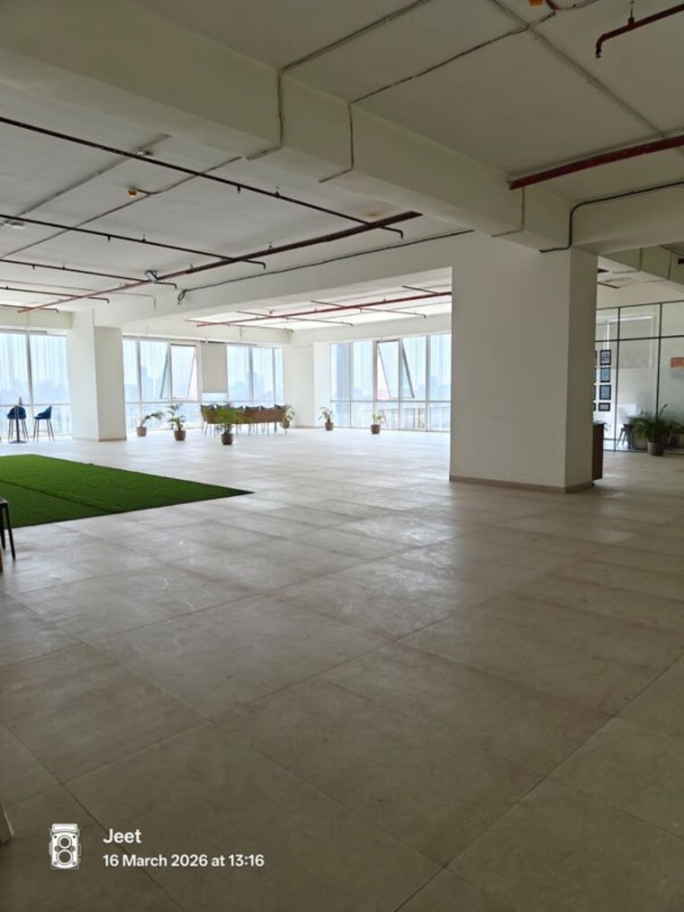 Room, plutonium-business-park Commercial Office Space in IT/SEZ 25000 Sq.Ft. In Turbhe Navi Mumbai 10517304