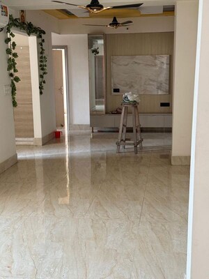 Bathroom in 4 BHK Apartment at M R Platinum 321, Raj Nagar Extension – for Rent