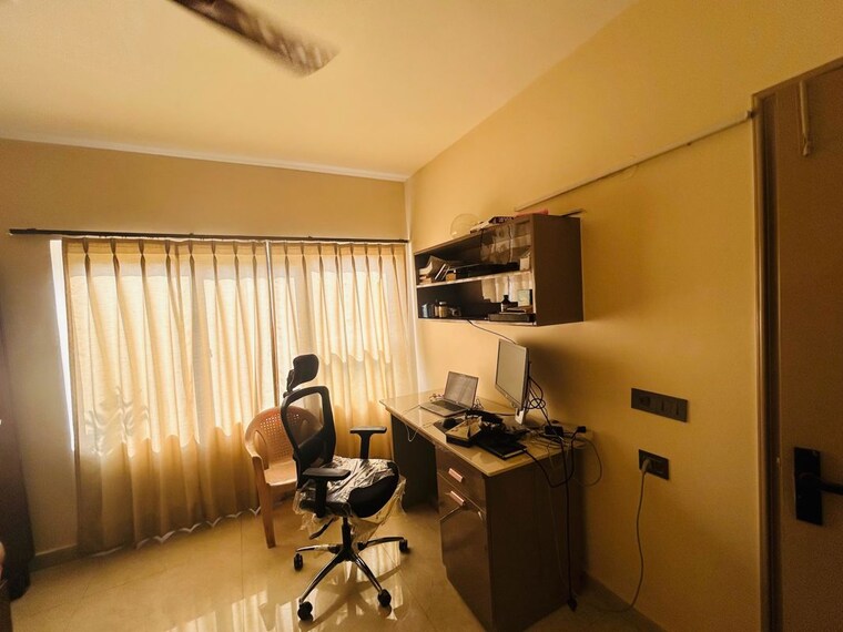 Team Area, sector 64 3 Bedroom 250 Sq.Yd. Builder Floor In Sector 64 Faridabad 10517317