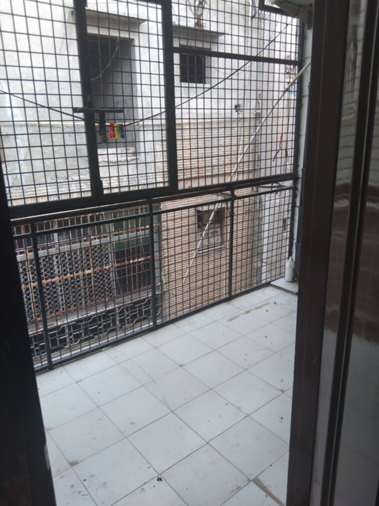 Balcony, naraina 3 Bedroom 200 Sq.Yd. Builder Floor In Naraina Delhi 10510599