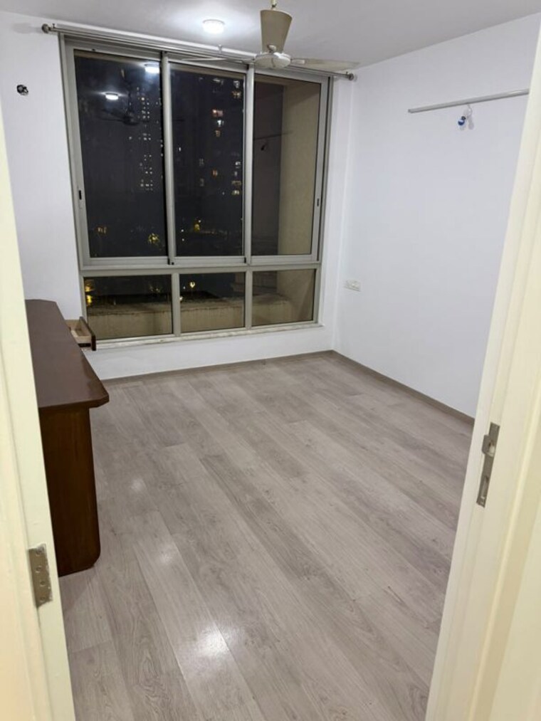 Room, haware-dahlia 3 Bedroom 900 Sq.Ft. Apartment In Kasarvadavali Thane 10517333