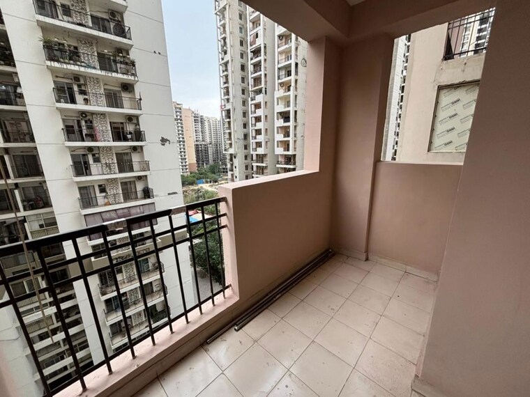 Balcony, ajnara-le-garden 2 Bedroom 995 Sq.Ft. Apartment In Sector 16b Greater Noida Greater Noida 10517337