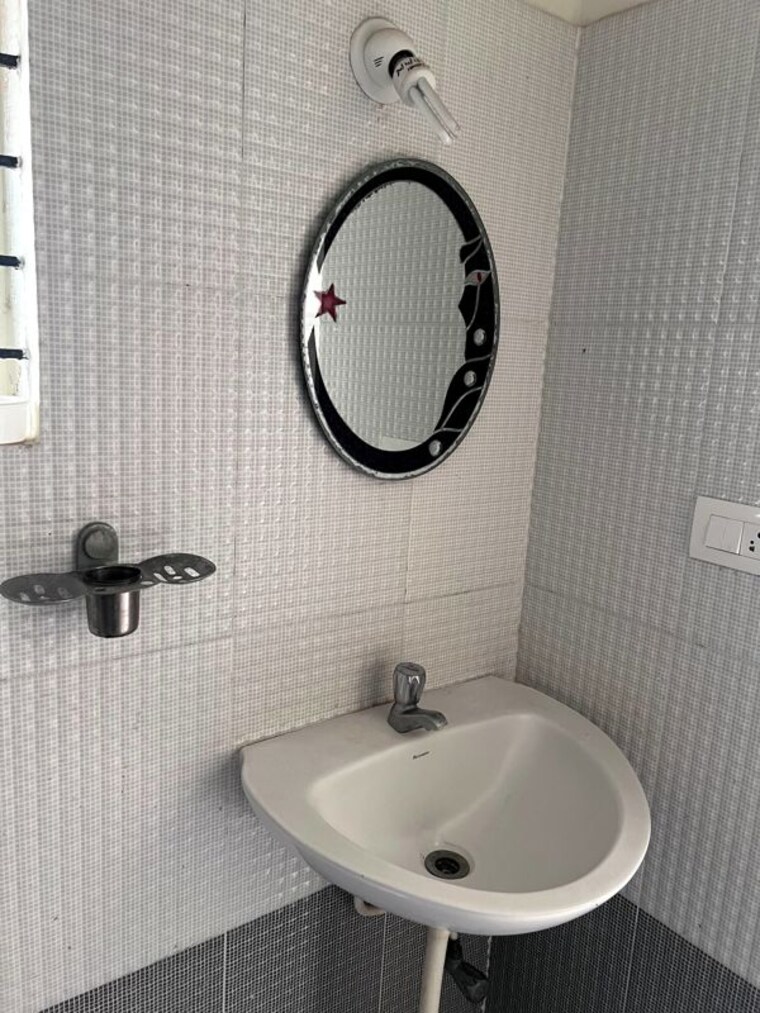 Bathroom, peninsula-prakruthi 3 Bedroom 1667 Sq.Ft. Villa In Sarjapur Bangalore 10517319
