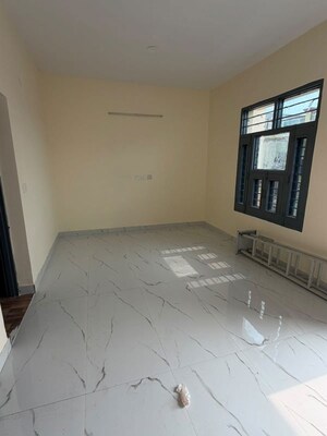 Room in 4 BHK Independent House at Ambala Highway – for Sale