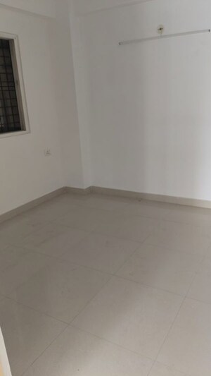 Room in 3 BHK Apartment at SVP Gulmohur Residency, Indrapuram – for Sale