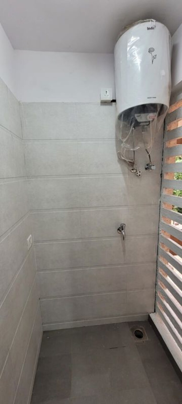 Bathroom, cosmos-infinity 2 Bedroom 600 Sq.Ft. Apartment In Ghodbunder Road Thane 10517379