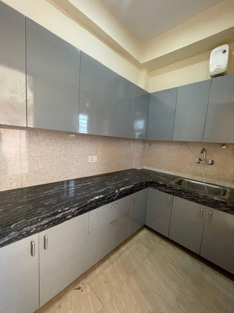 Kitchen, sector 42 2 Bedroom 160 Sq.Yd. Builder Floor In Sector 42 Gurgaon 10517385