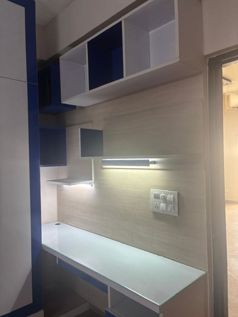 Kitchen, gulshan-gc-grand 3 Bedroom 1556 Sq.Ft. Apartment In Vaibhav Khand Ghaziabad 10517366