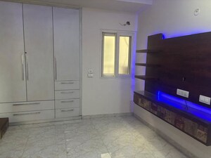 Room in 3 BHK Apartment at Gulshan GC Grand, Vaibhav Khand – for Rent