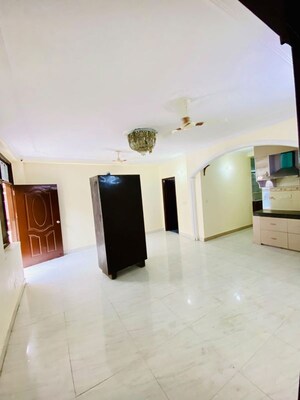Team Area in 2 BHK Builder Floor at Khirki Extension – for Rent