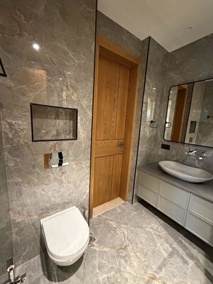 Bathroom in 2 BHK Builder Floor at Sector 21 – for Rent